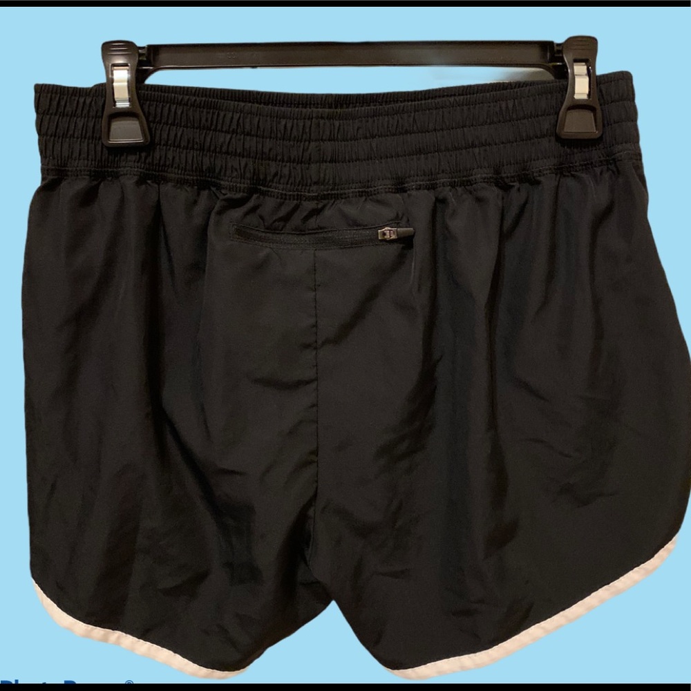 Champion Running Short - Picture 2 of 2